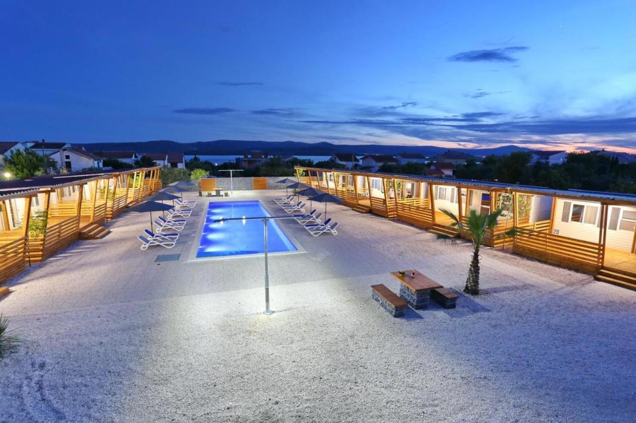 Poolside Mobile Home トゥラニ エクステリア 写真